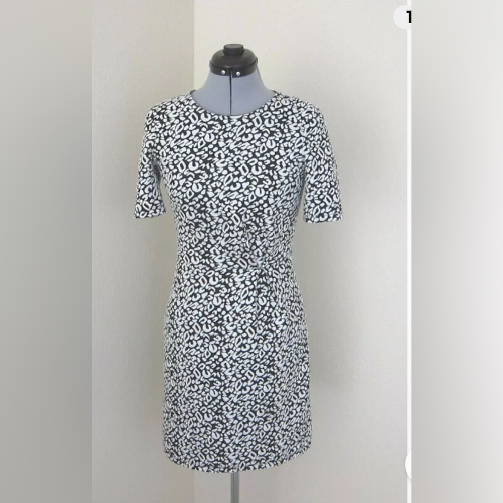 H & M BLACK & WHITE ANIMAL PRINT POLYESTER COTTON BLEND SHORT SLEEVE DRESS-SZ 6